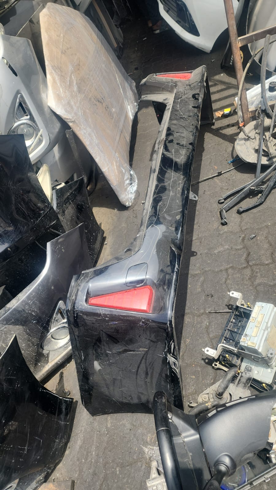 Noah rear bumper 2014-2018