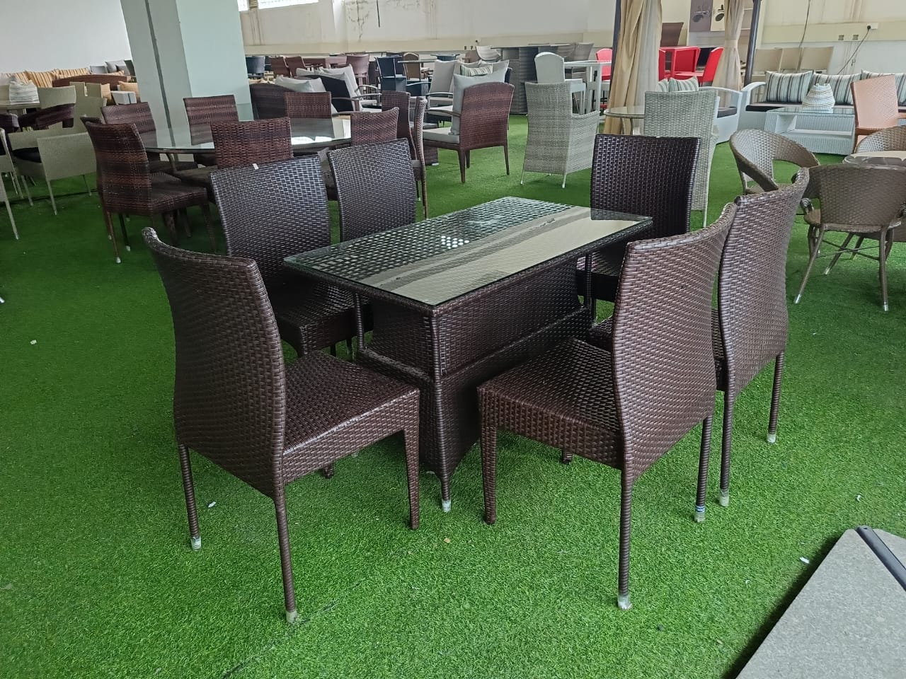 Premium 6‑Seater Outdoor Furniture Set + Table – KSh 80,000