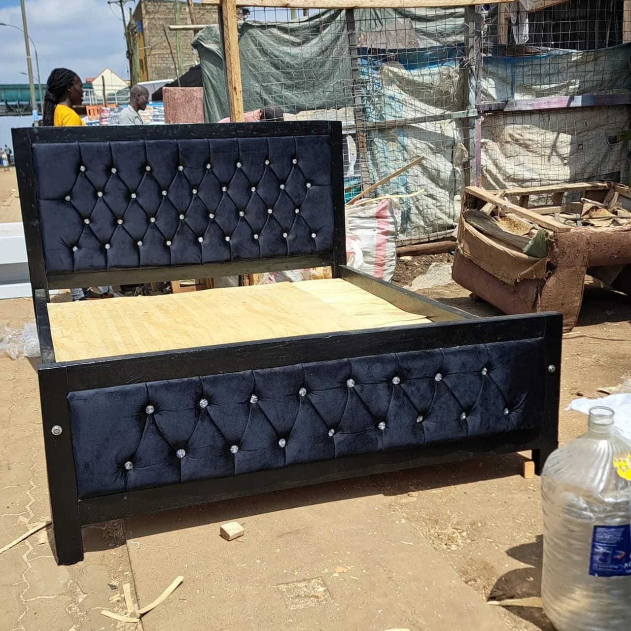 5*6 design velvex dark blue bed