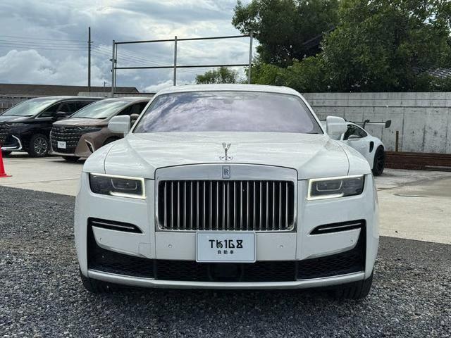 Rolls Royce Ghost 2021