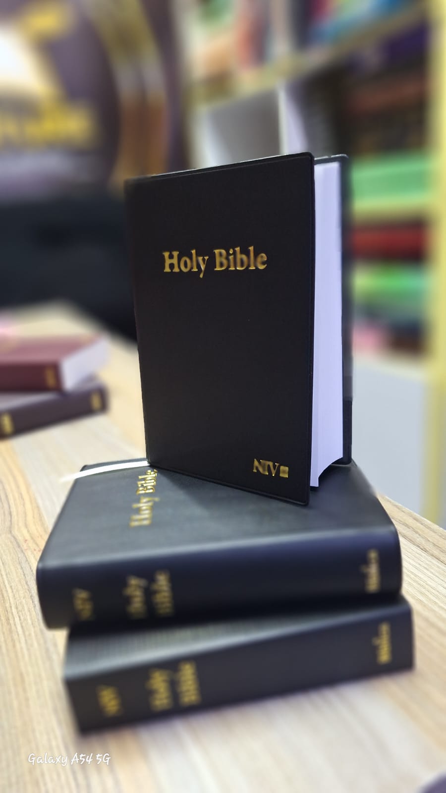 NIV  Holy Bible Black