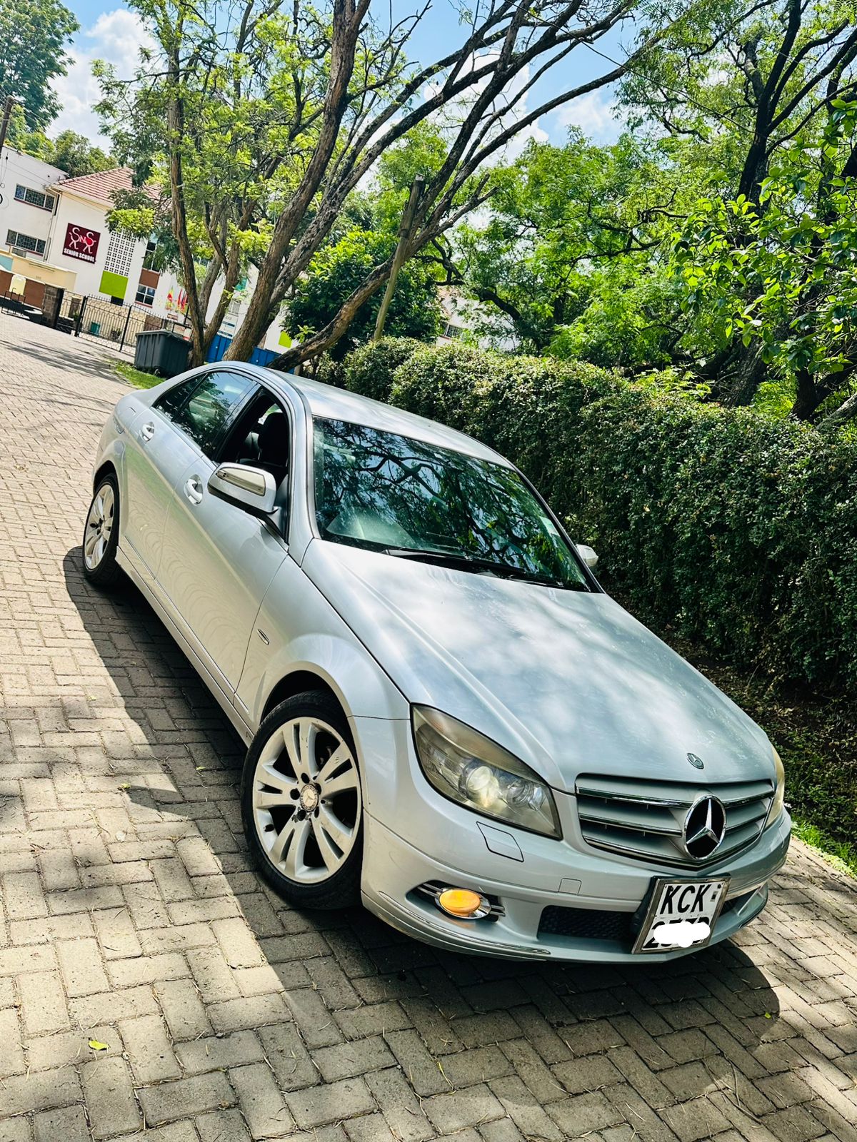 Mercedes Benz C200