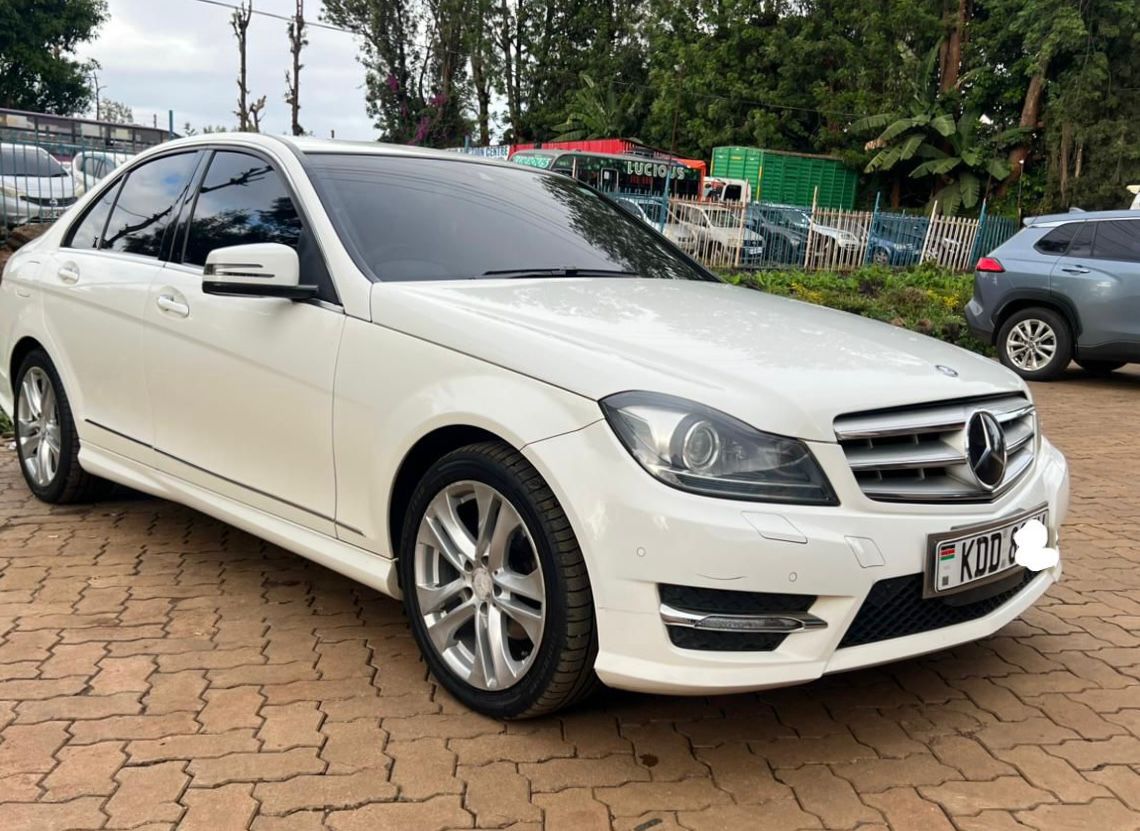 Mercedes Benz C200