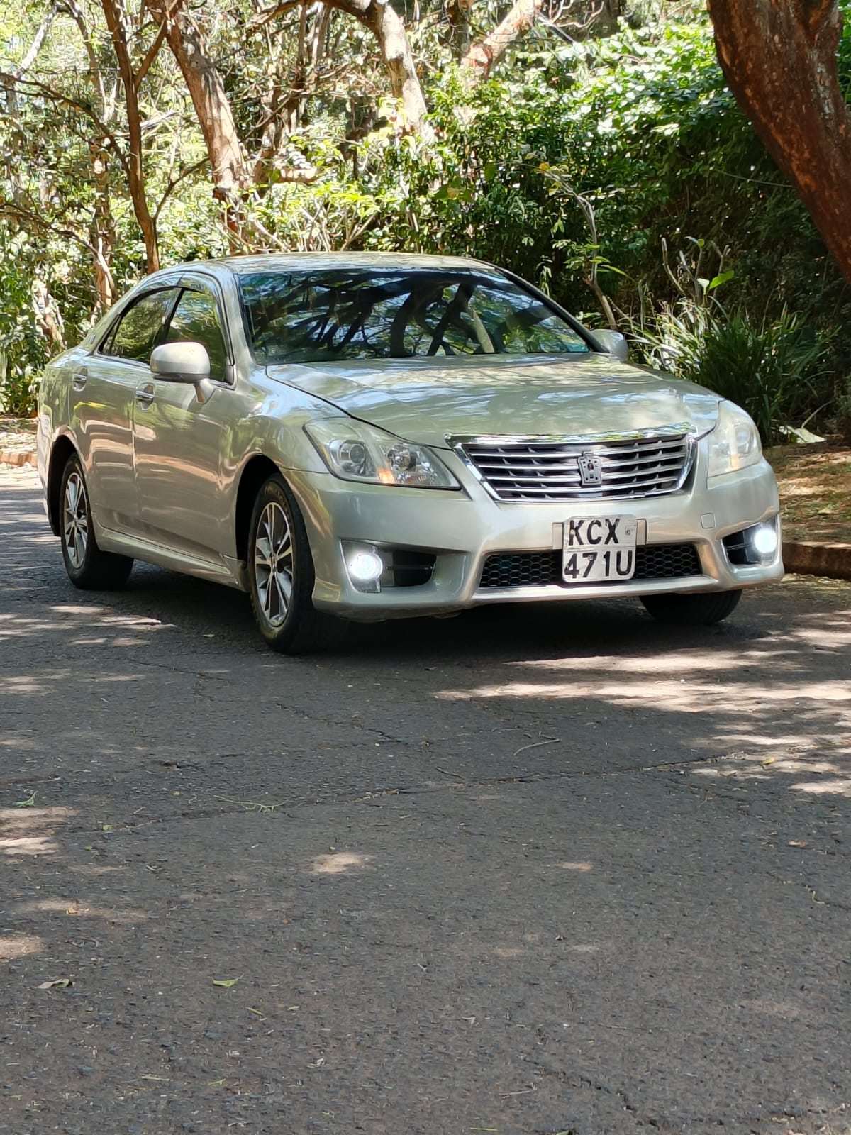 2012 model Toyota crown royal