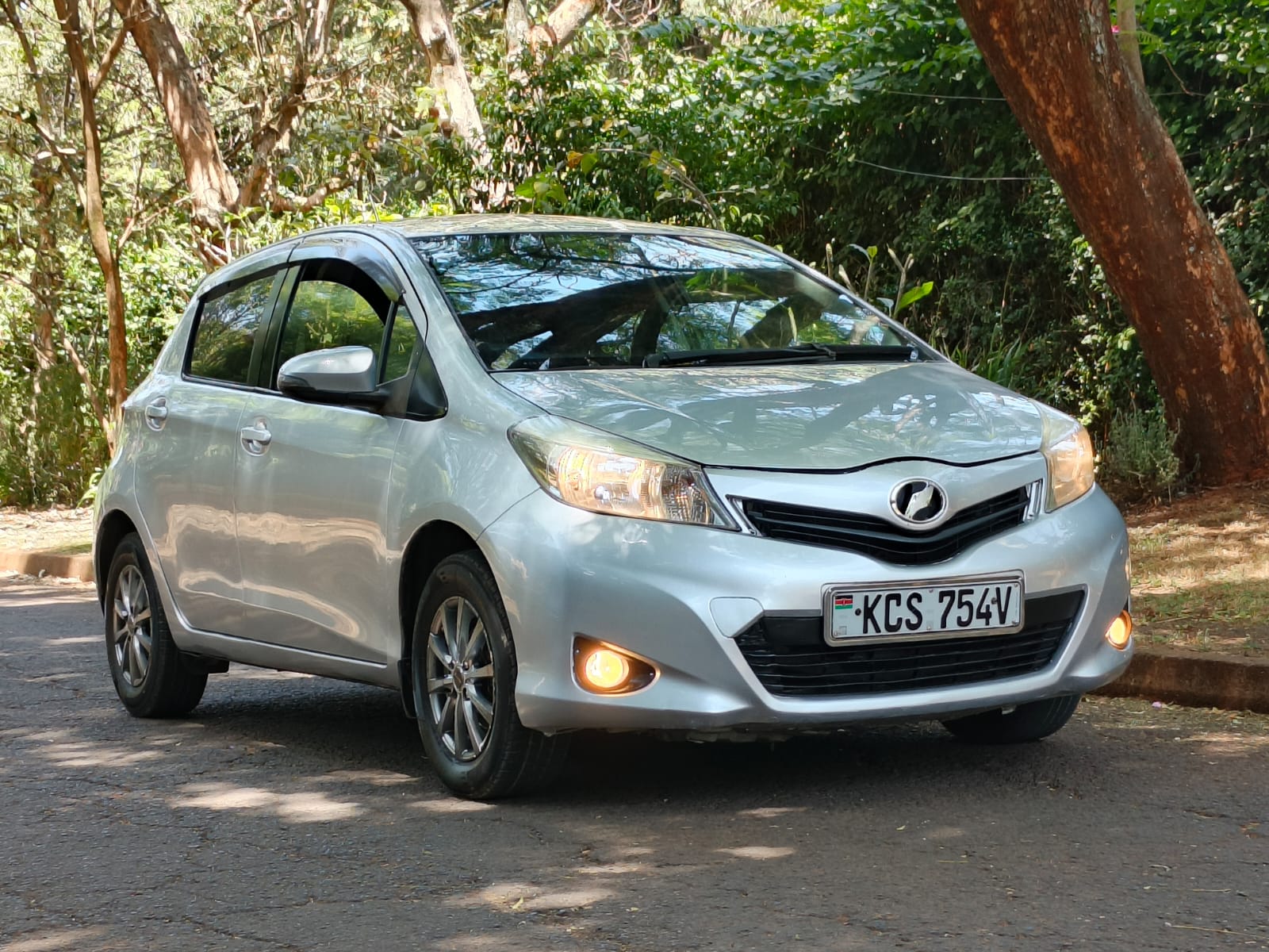 Toyota vitz 2012