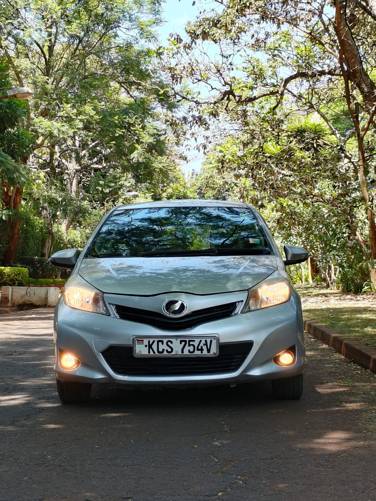 Toyota vitz 2012