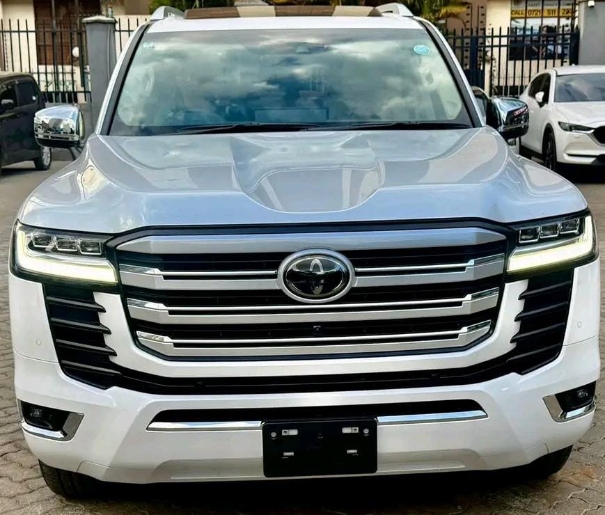 2022 LAND CRUISER ZX