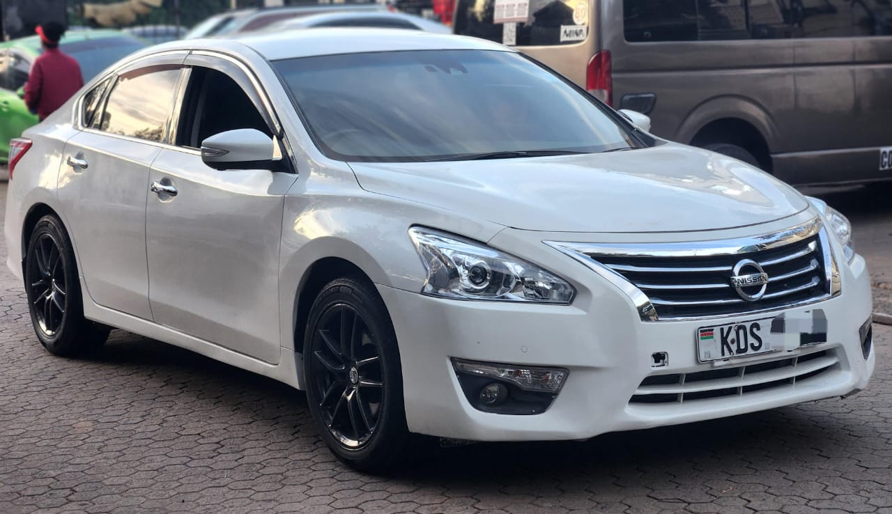 Nissan Teana
