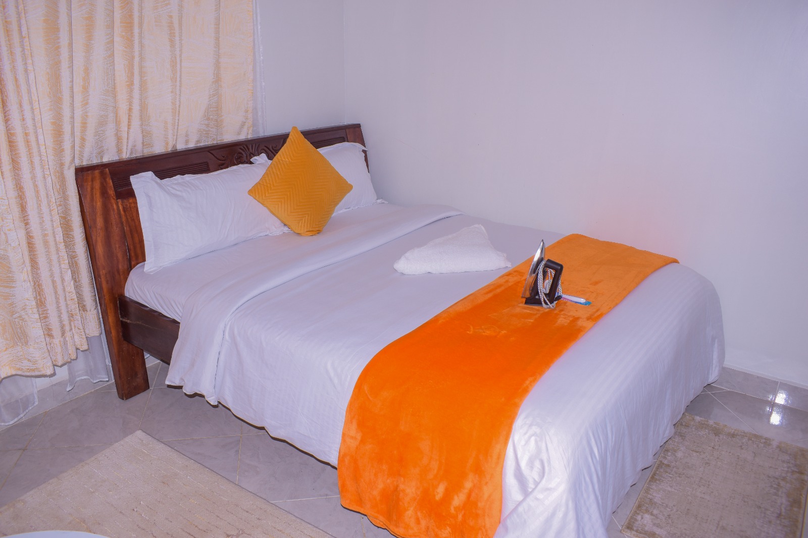 Executive Airbnb unit in meru