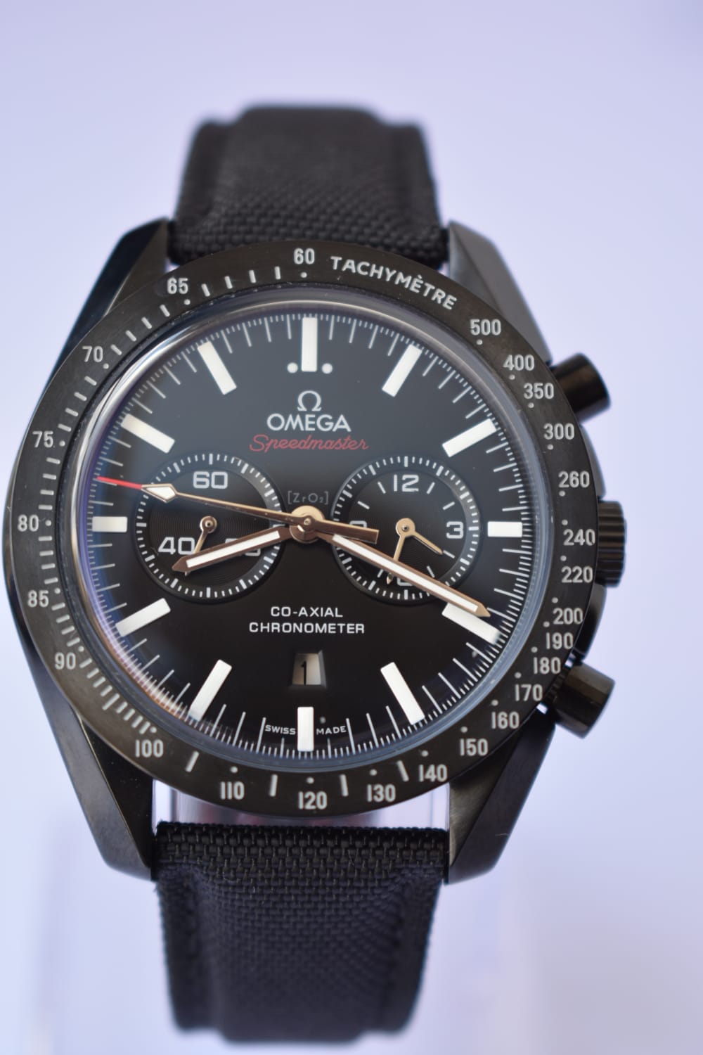Omega speedmaster strap design