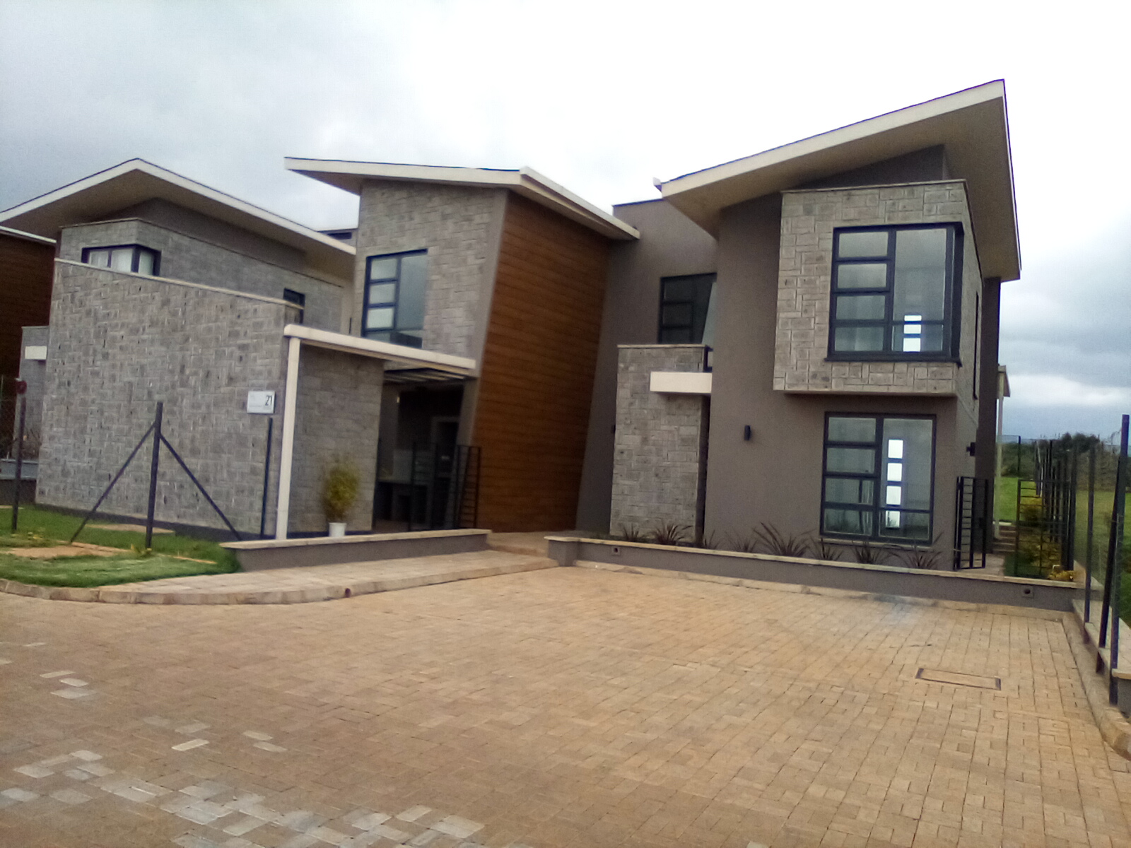 4-Bedroom Townhouse to Let in Tilisi