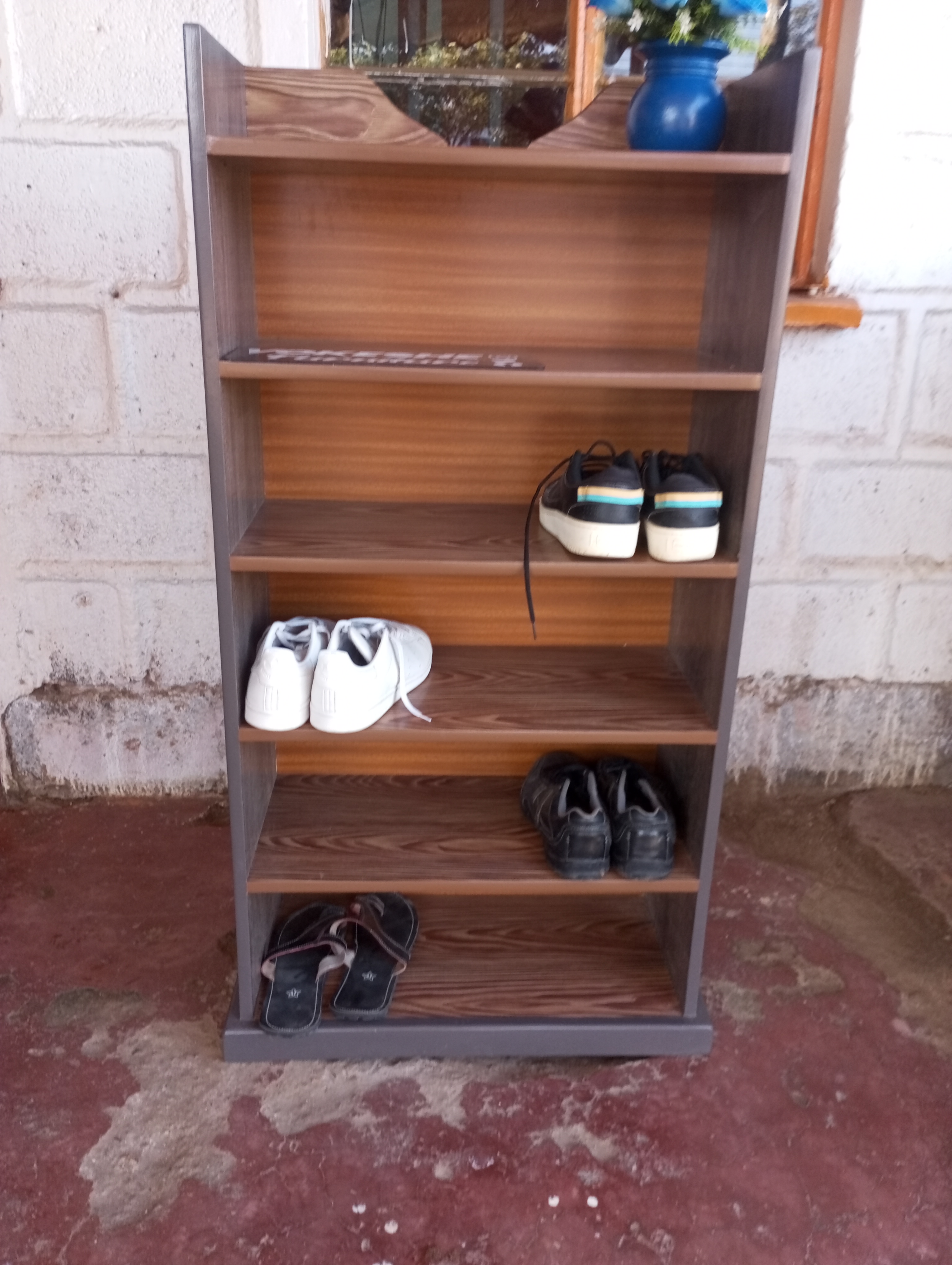 Shoe rack