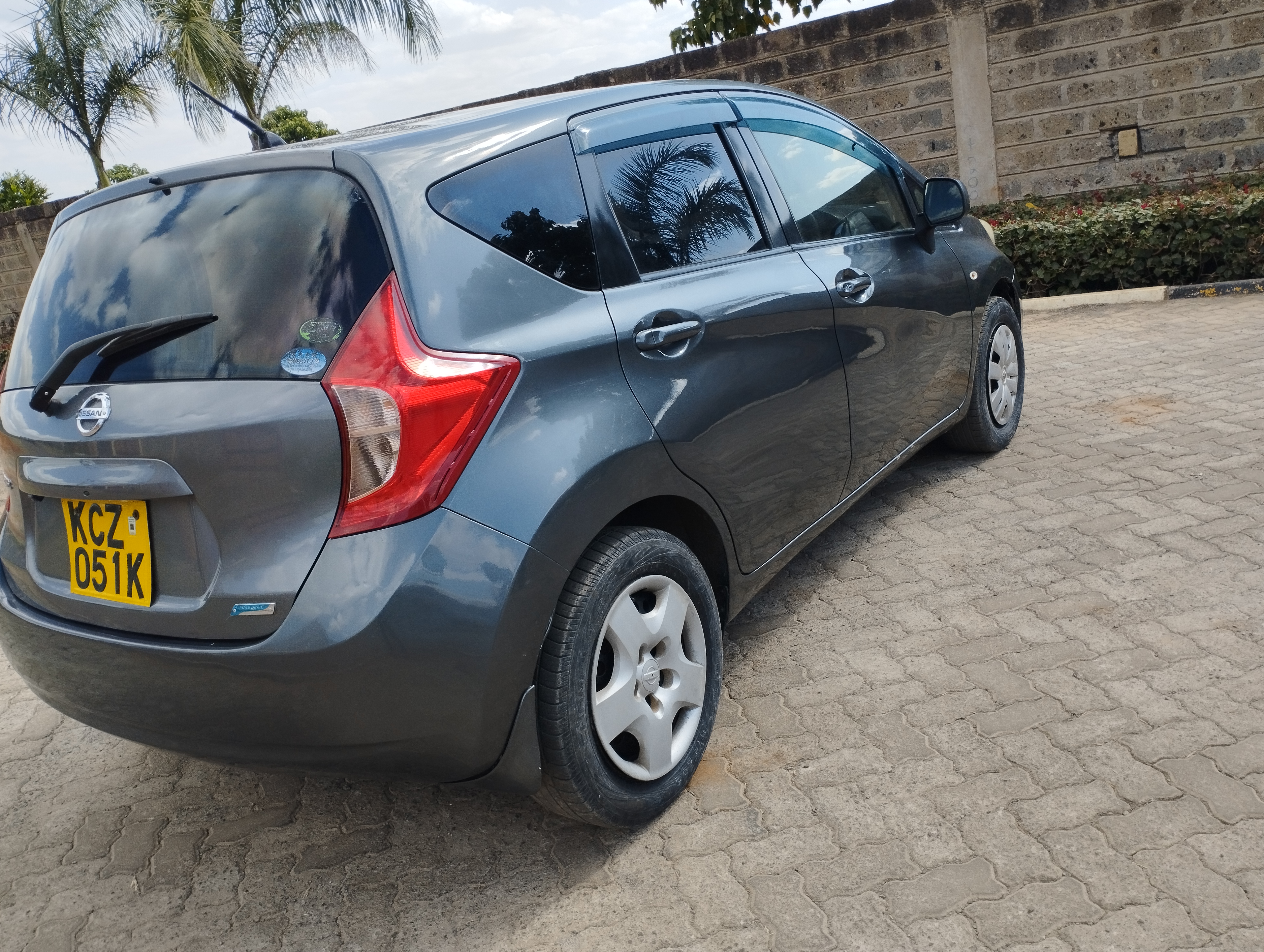NISSAN NOTE
