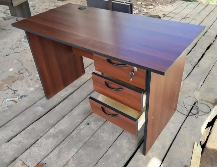1.2m office desk