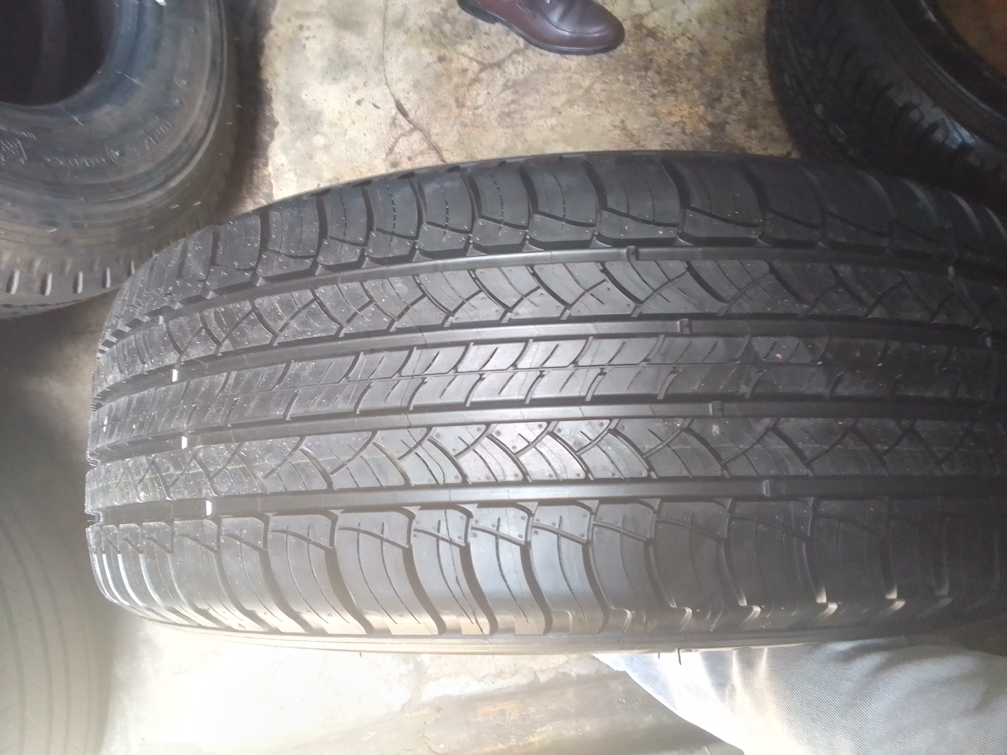 265/65R17 Michelin tyres