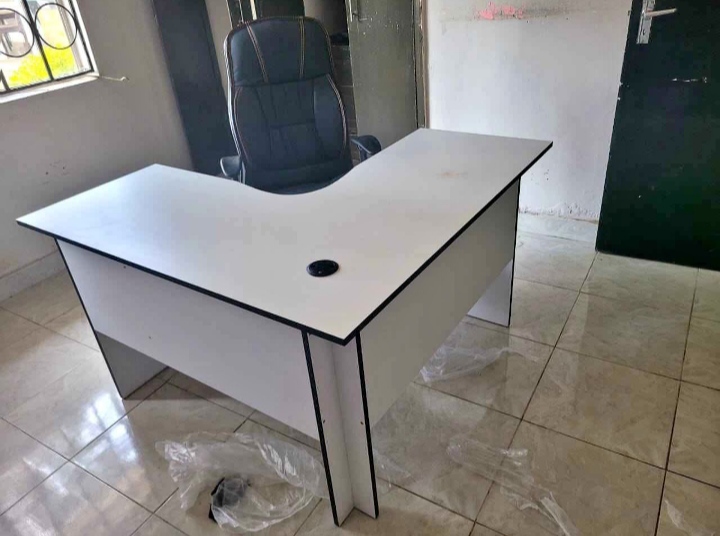 L shaped office desk