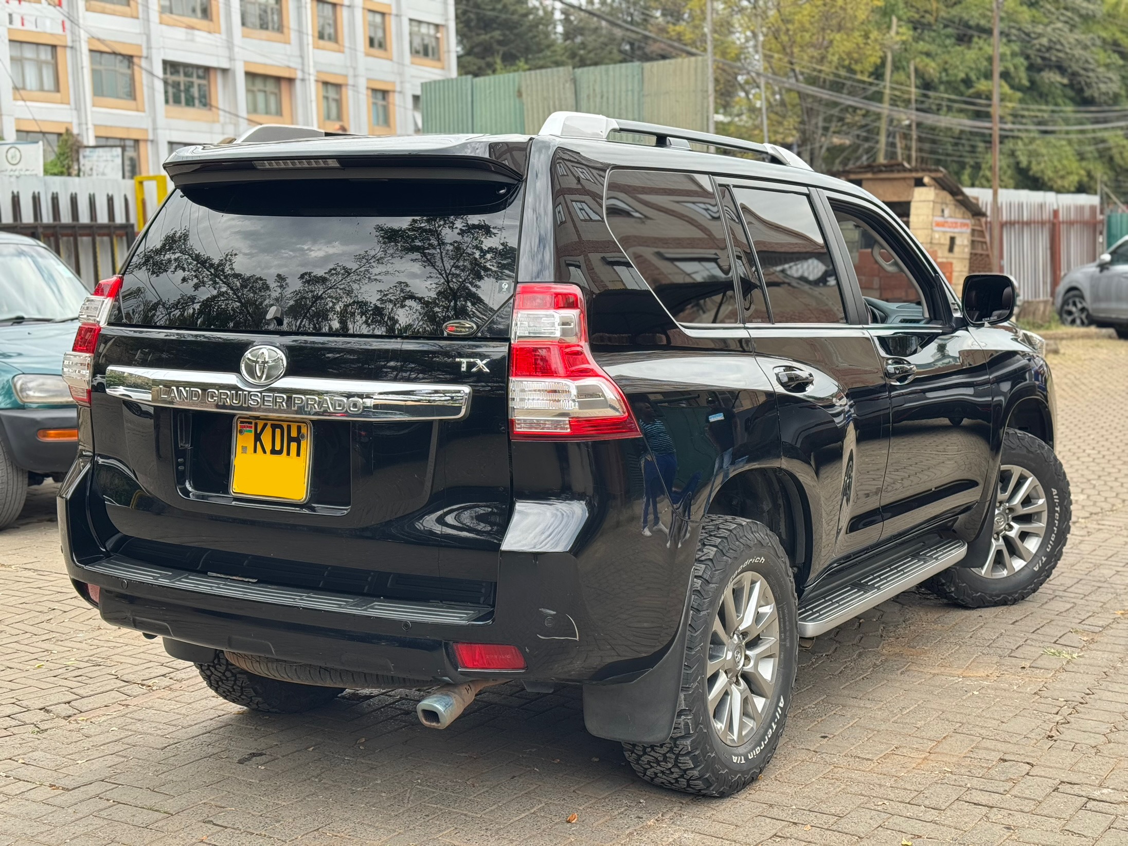 Toyota Landcruiser Prado