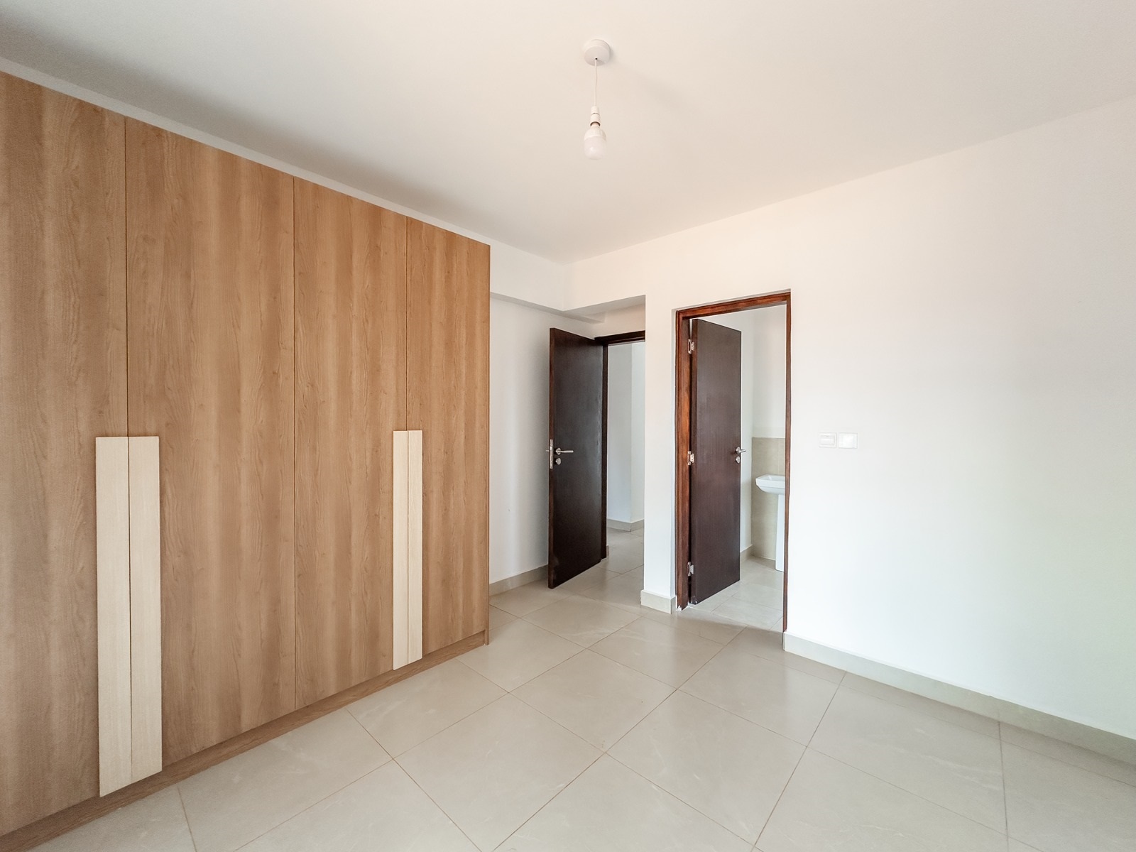 Studios, 1, 2 & 3 Bedroom Apartments for Sale in Rossyln
