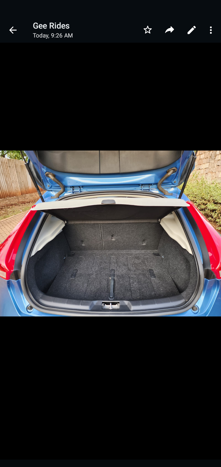 Volvo v40T4