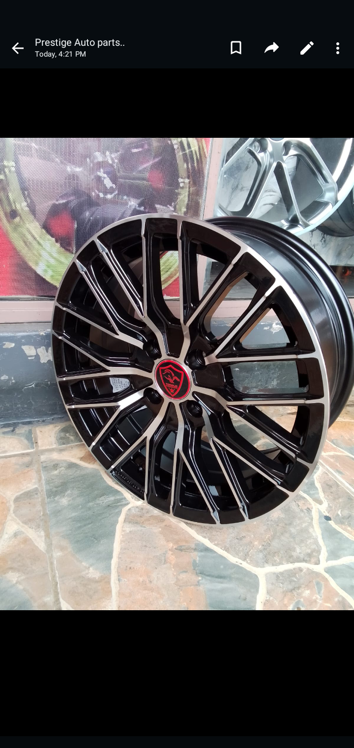 Custom rim design