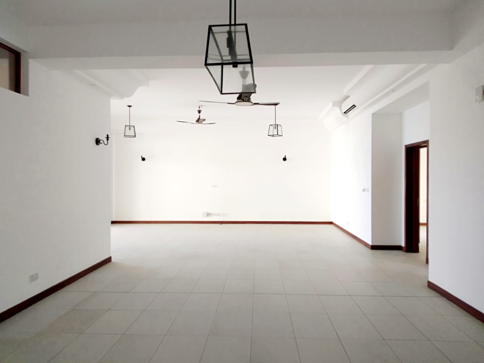 Executive 3 & 4 Bedrooms Beach Apartment For Rent in Nyali