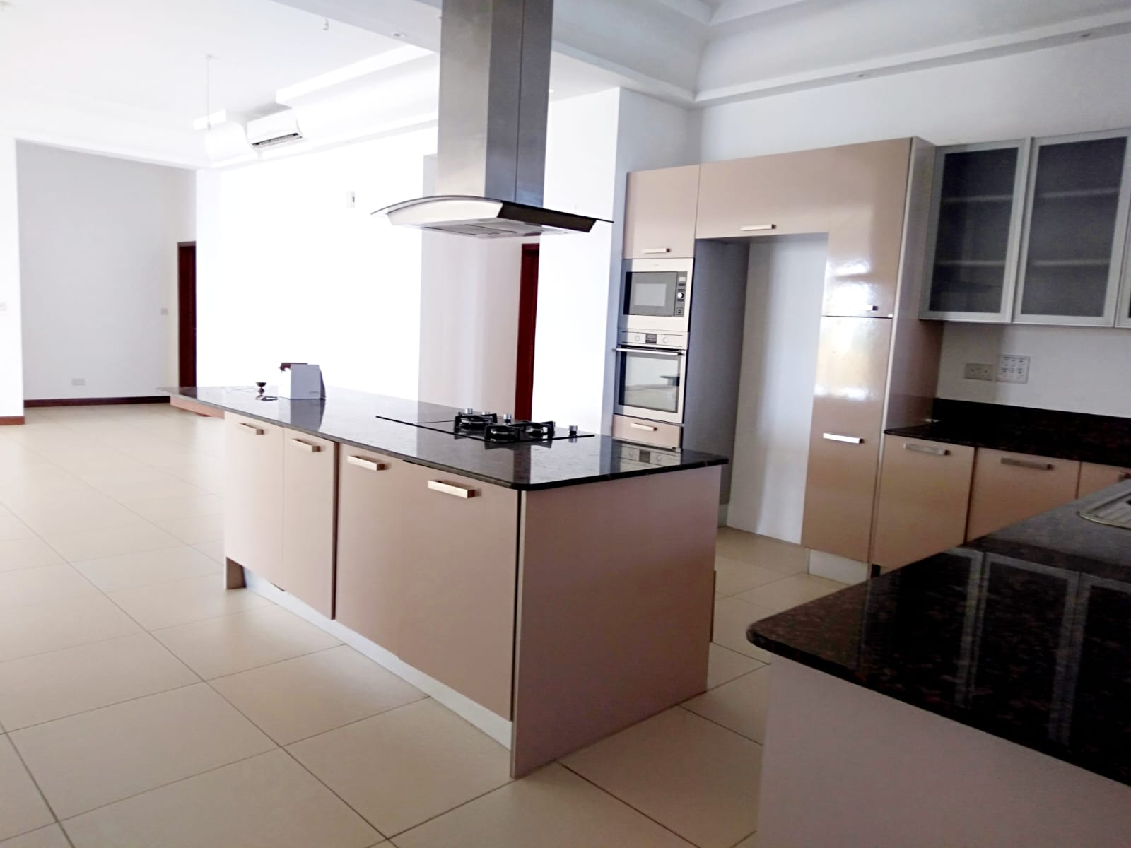 Executive 3 & 4 Bedrooms Beach Apartment For Rent in Nyali