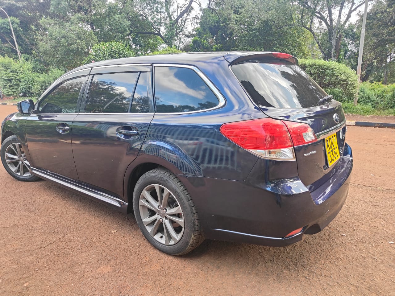 Subaru Legacy 2.5i Premium 2014 Blue