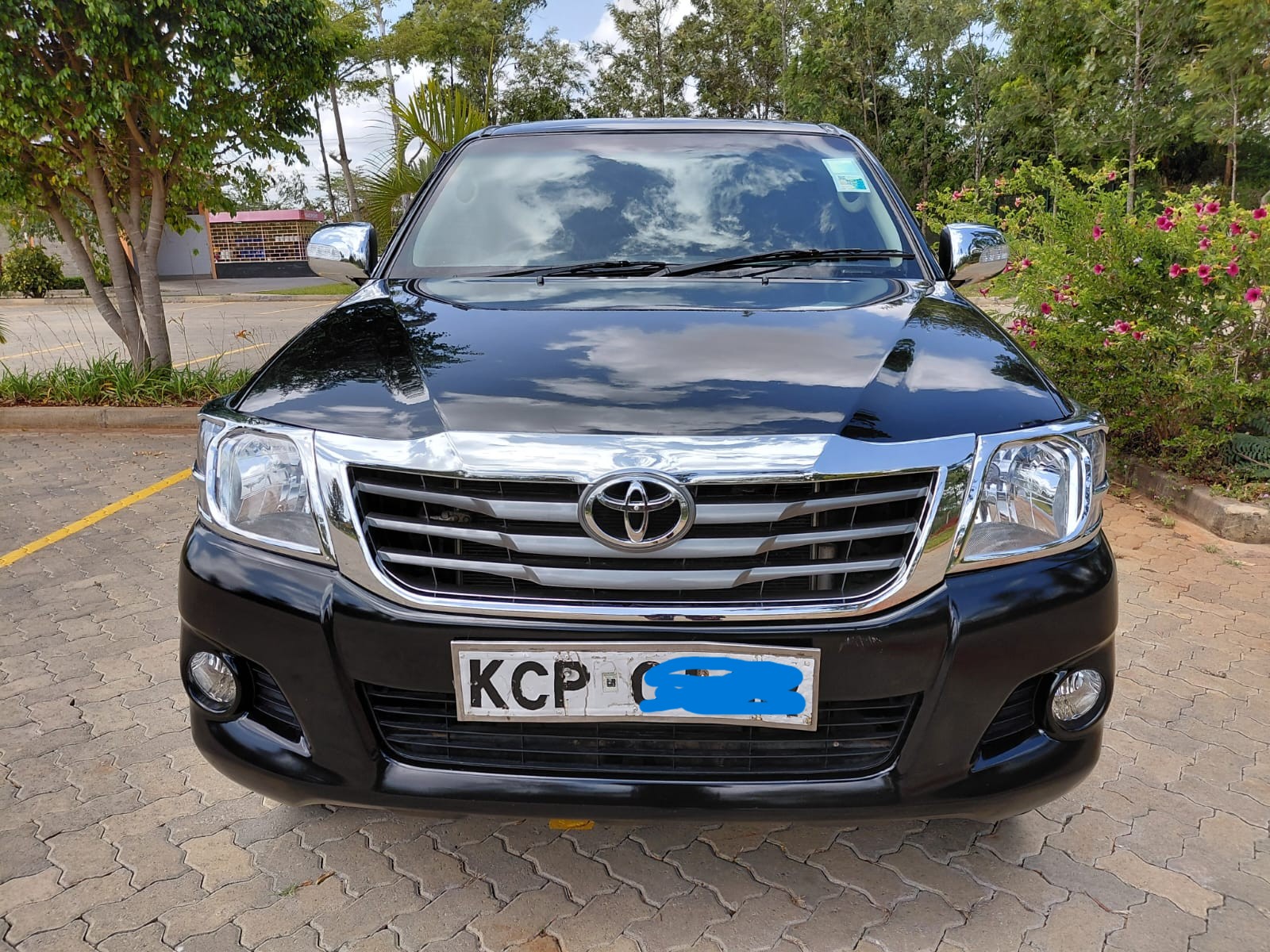 2010 TOYOTA HILUX DOUBLE CABIN