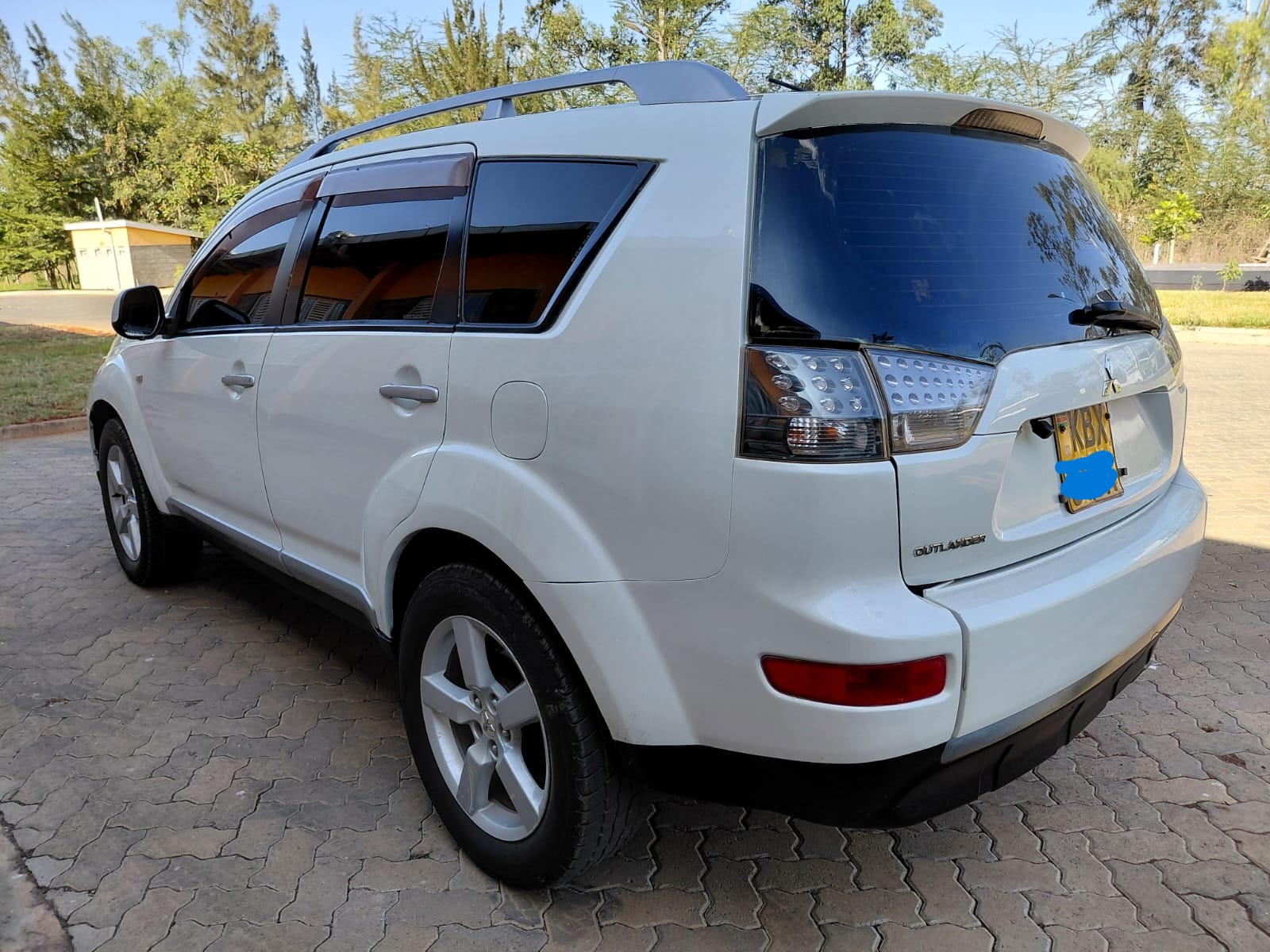 2006 MITSUBISHI OUTLANDER