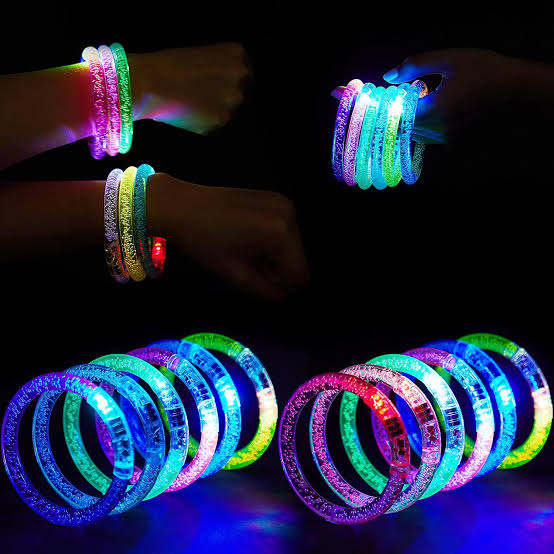 Glowing sticks bracelets
